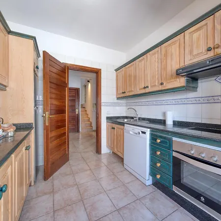 Apartman Casa Bonica - Ocean Views - 2 Min By Lanzarote Playa Blanca